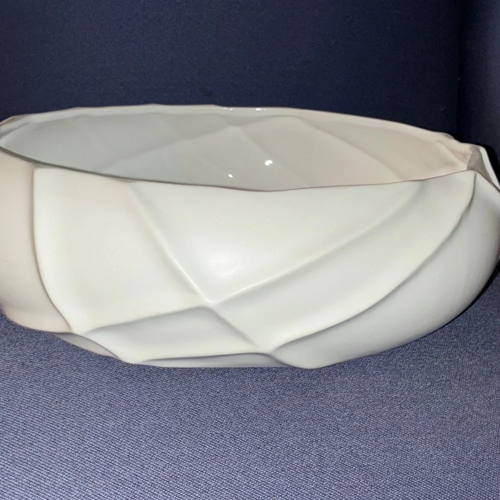 Zodax Large Belize‎ Ridged Serving Bowl and/or Decorative Bowl.